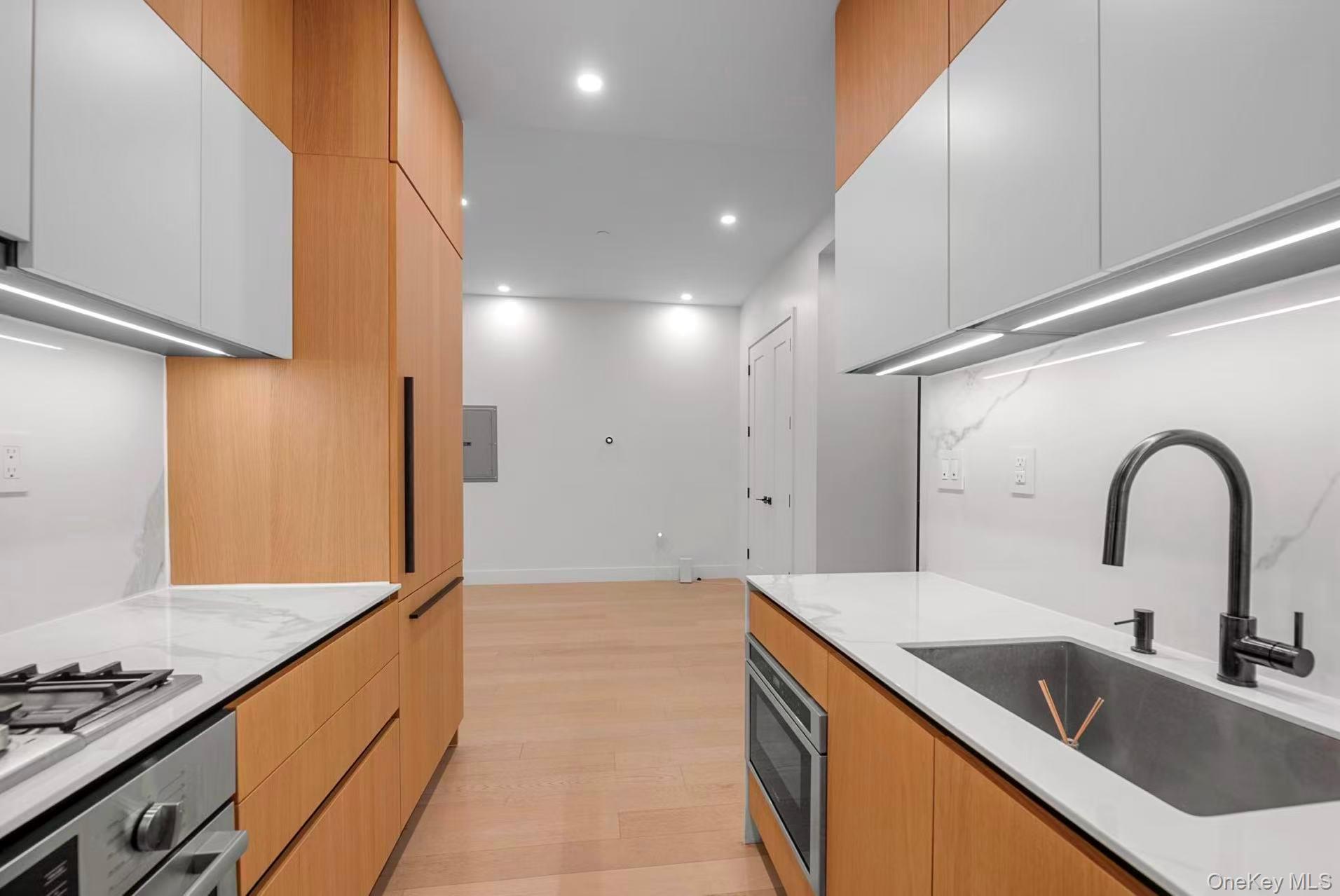 5 Court Square # 6A, Long Island City, NY 11101