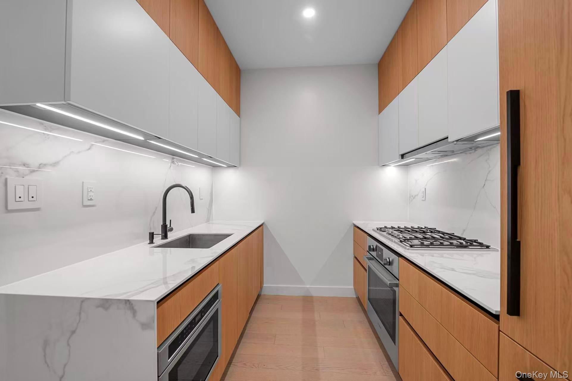 5 Court Square # 6A, Long Island City, NY 11101