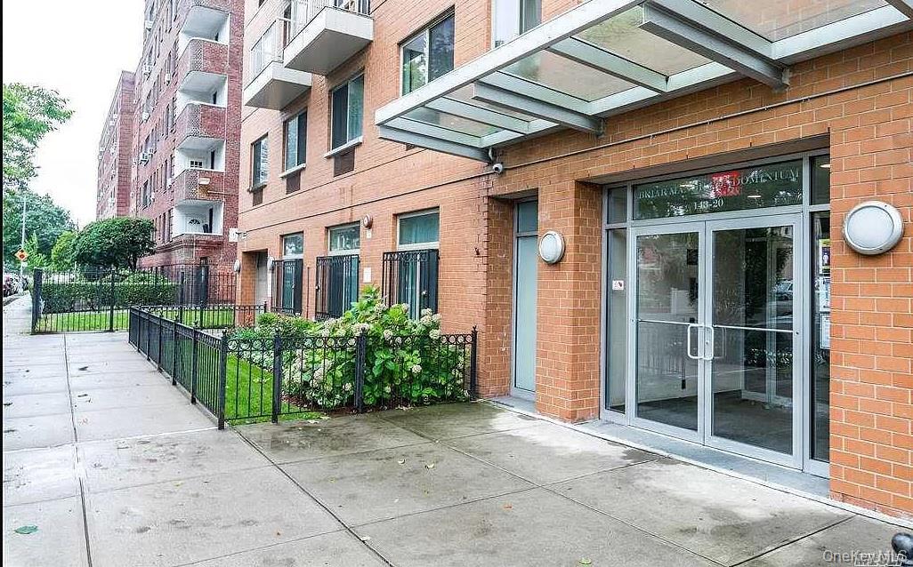 143-20 Hoover Avenue # 605, Briarwood, NY 11435
