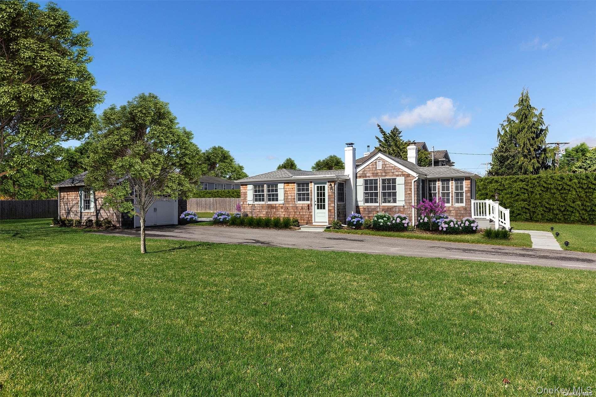 14 Carter Lane, East Quogue, NY 11942