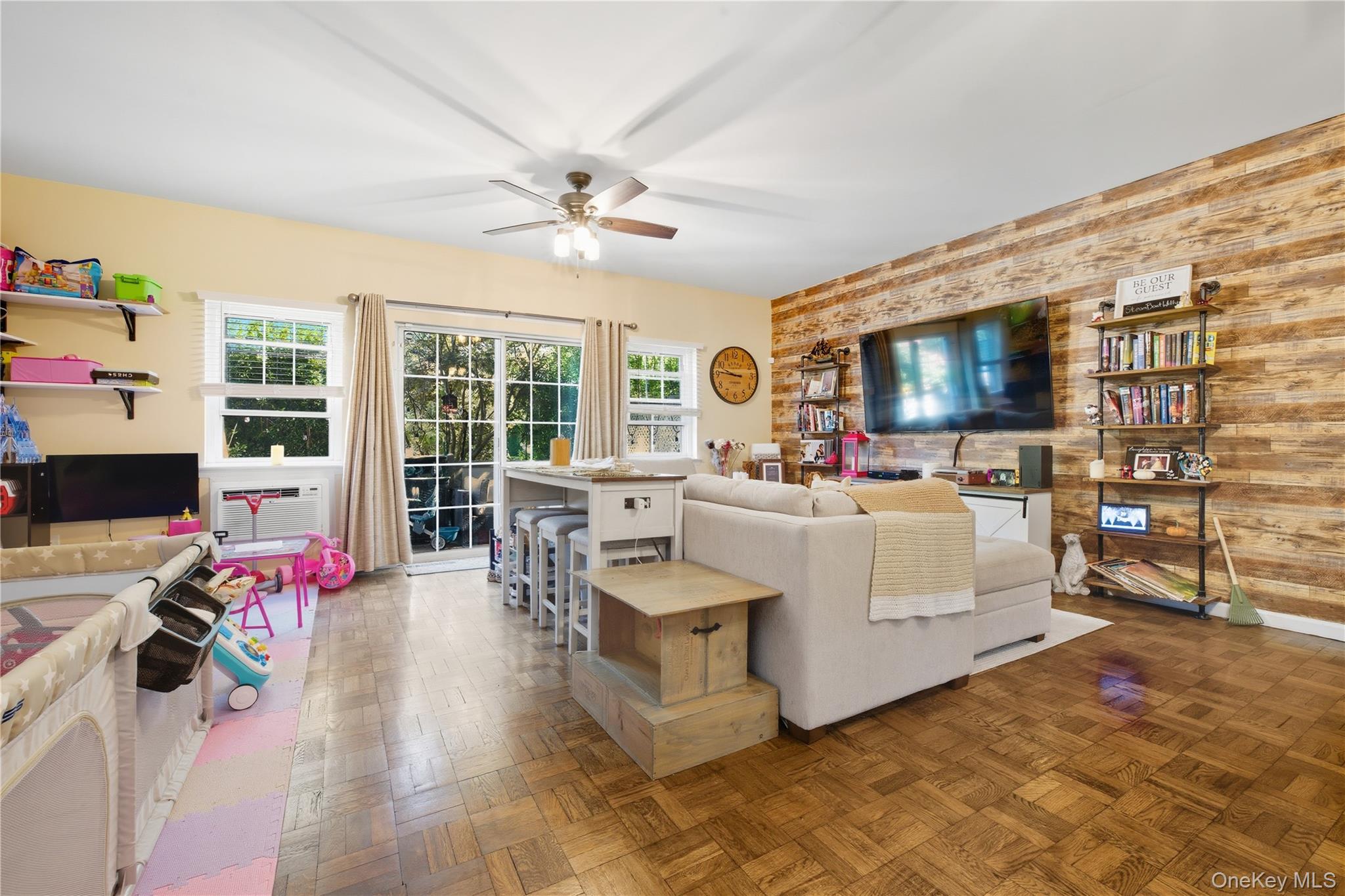 11 Glen Hollow Drive # D58, Holtsville, NY 11742