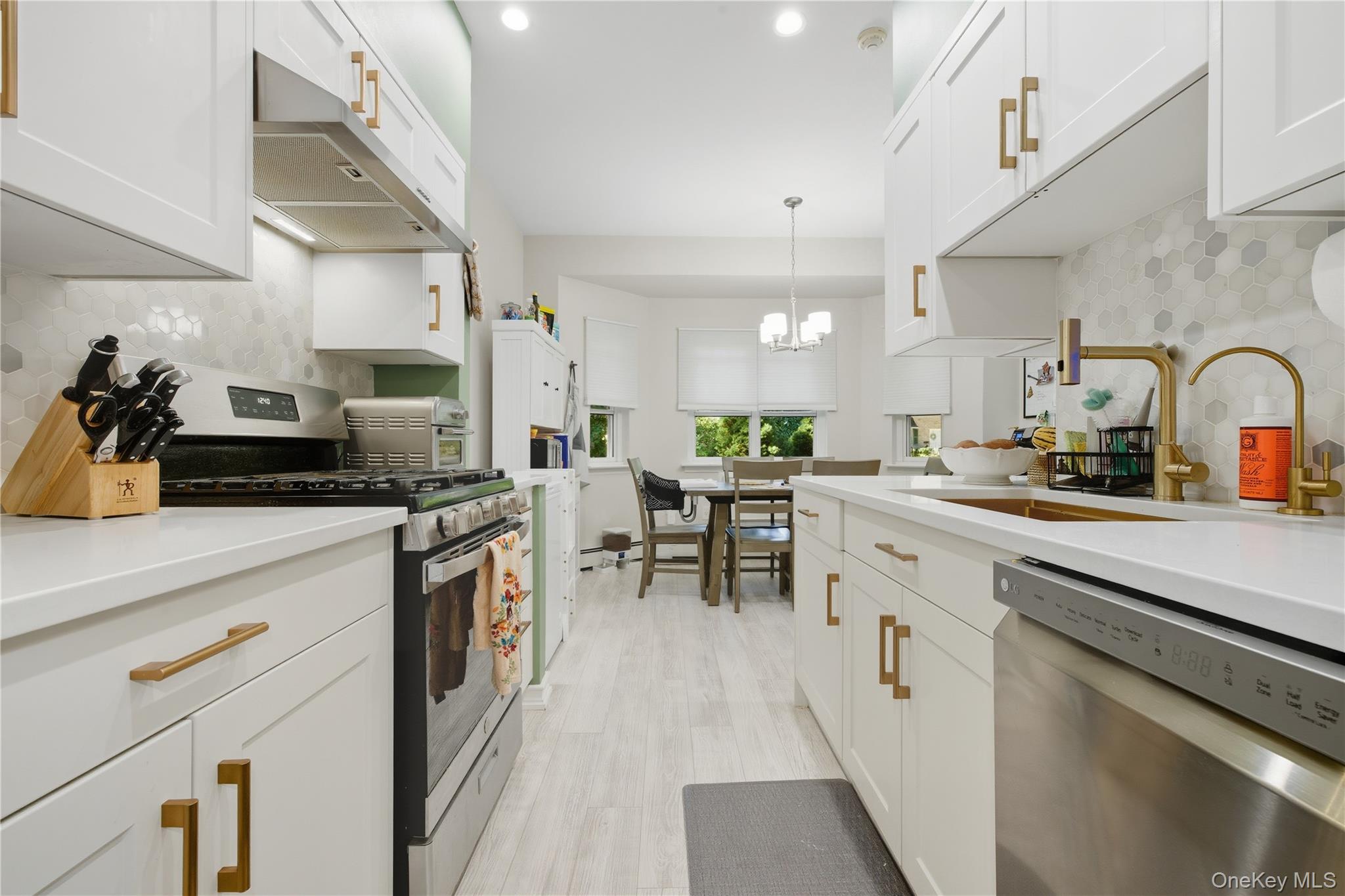 11 Glen Hollow Drive # D58, Holtsville, NY 11742