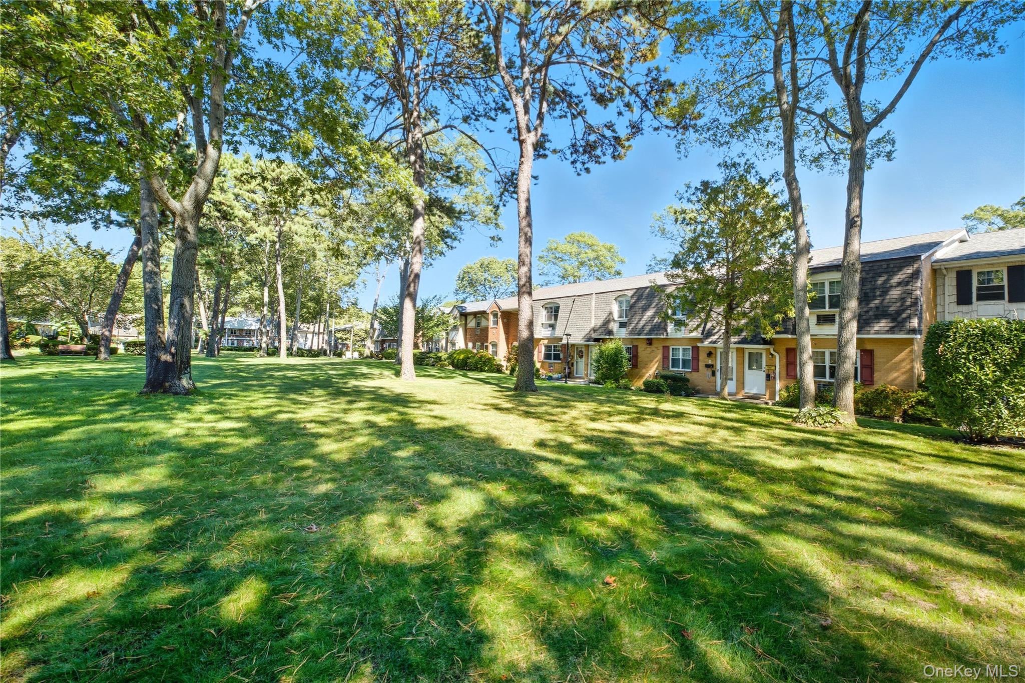 11 Glen Hollow Drive # D58, Holtsville, NY 11742