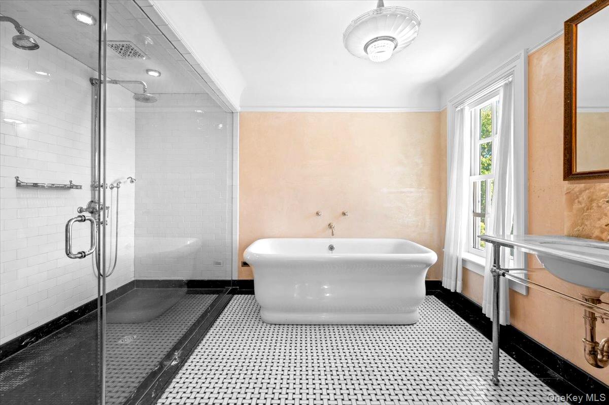 245 River Road, Nyack, NY 10960