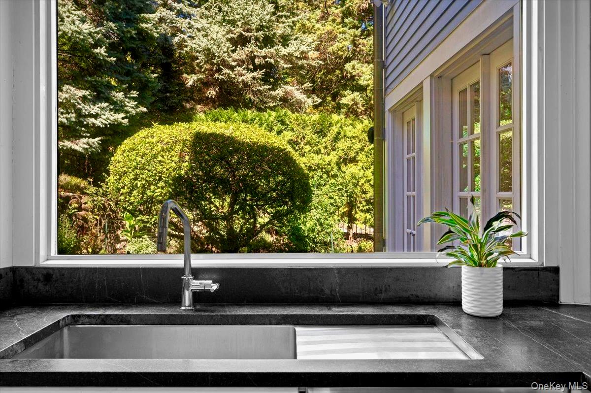 245 River Road, Nyack, NY 10960