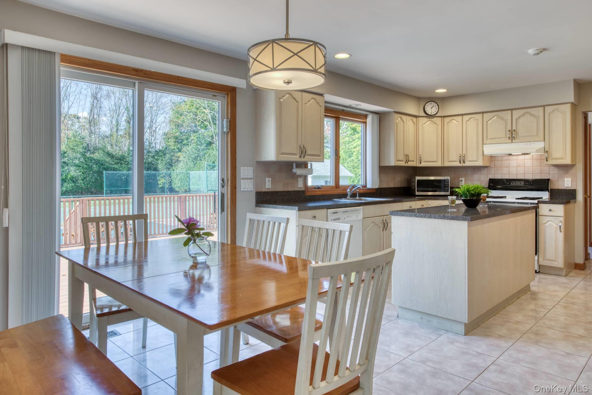 7 Sea Breeze Avenue, Westhampton, NY 11977