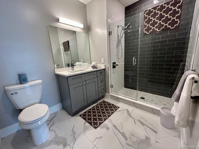 75 Circle Drive # 77-102, Central Islip, NY 11722