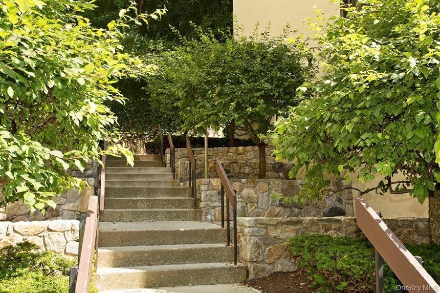 356 North Greeley Avenue, Chappaqua, NY 10514