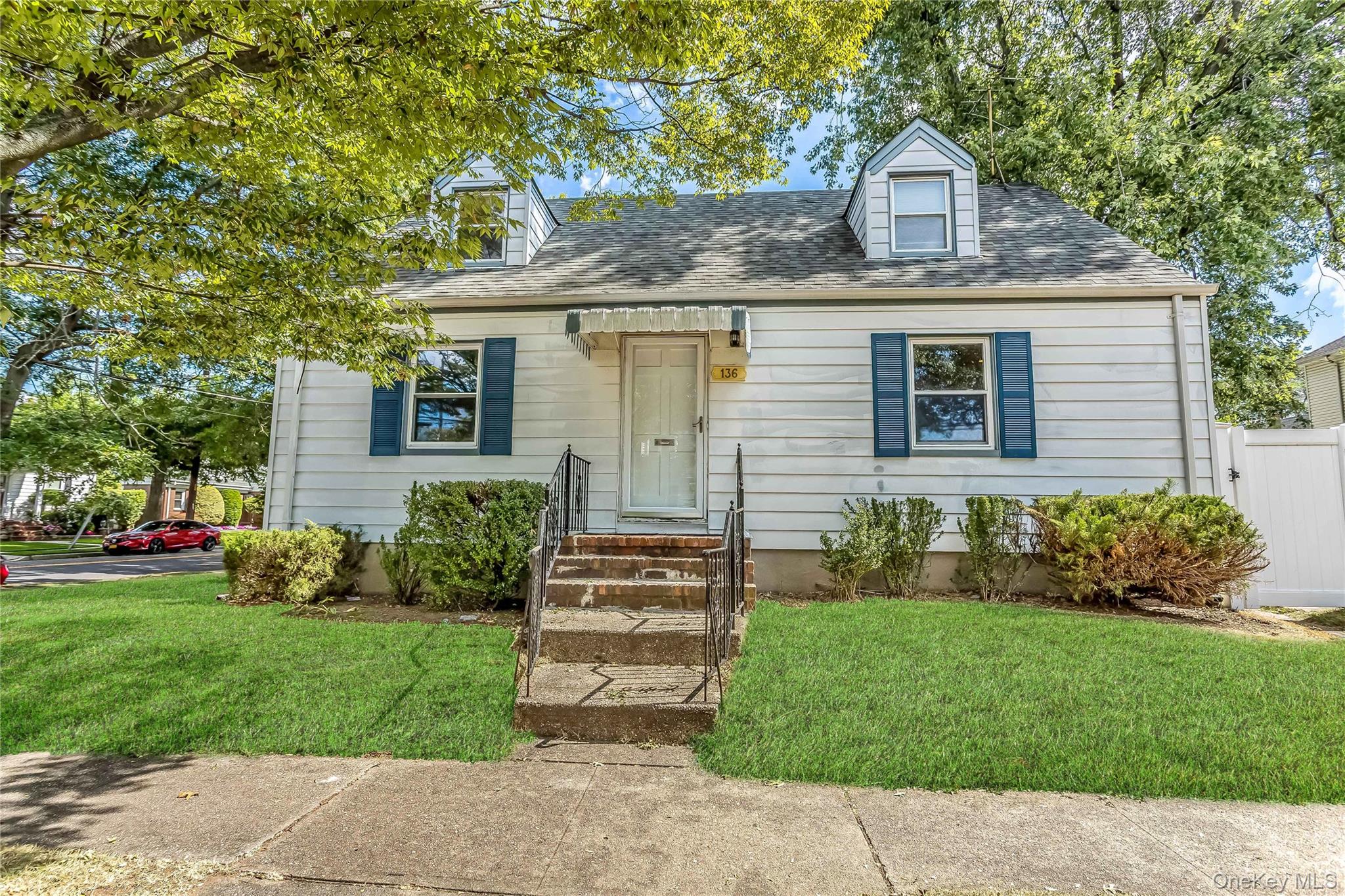 136 N 1st Street, New Hyde Park, NY 11040