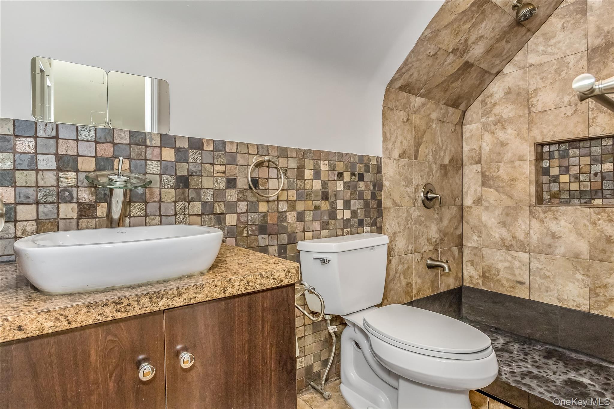 136 N 1st Street, New Hyde Park, NY 11040