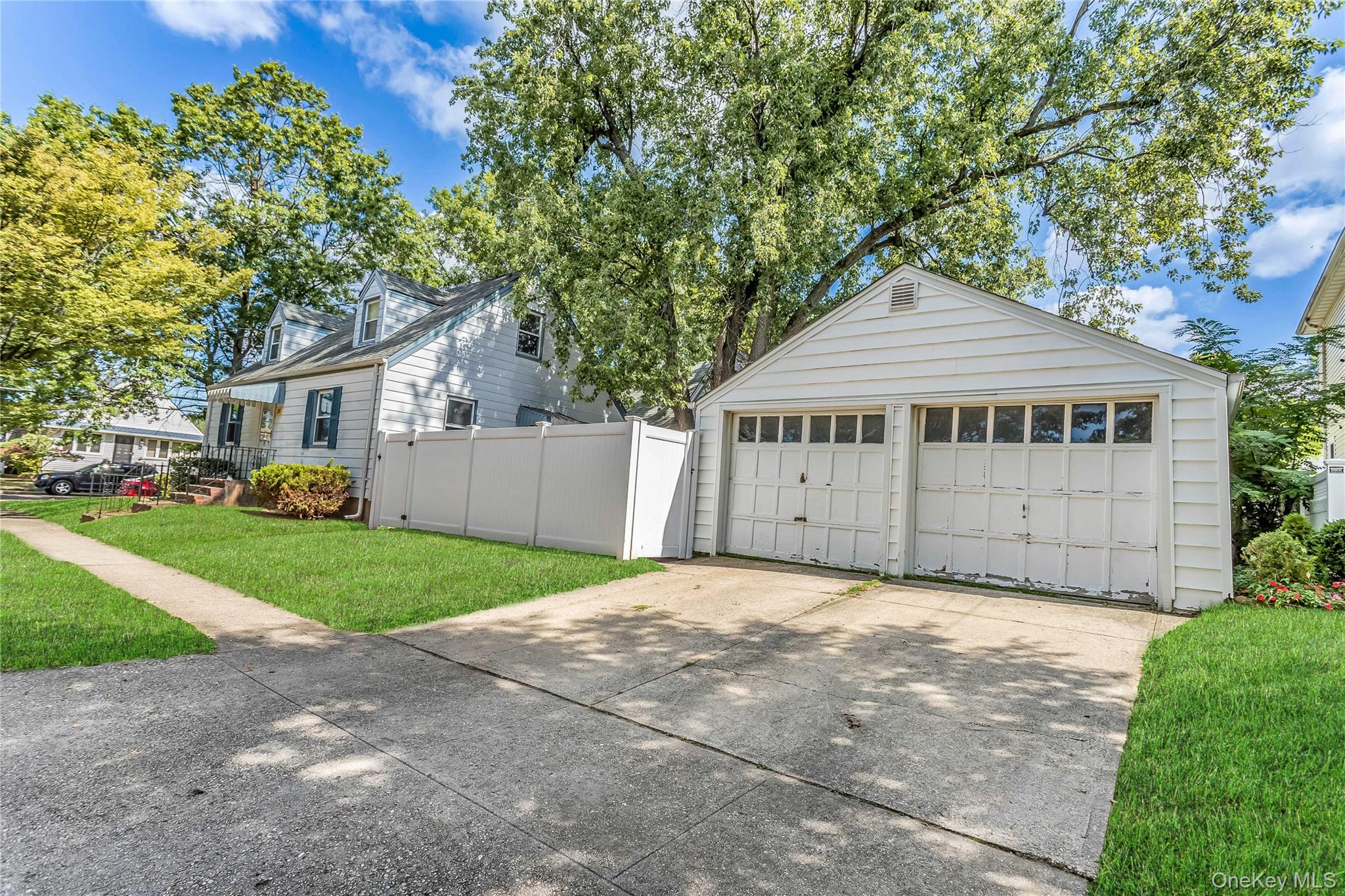 136 N 1st Street, New Hyde Park, NY 11040