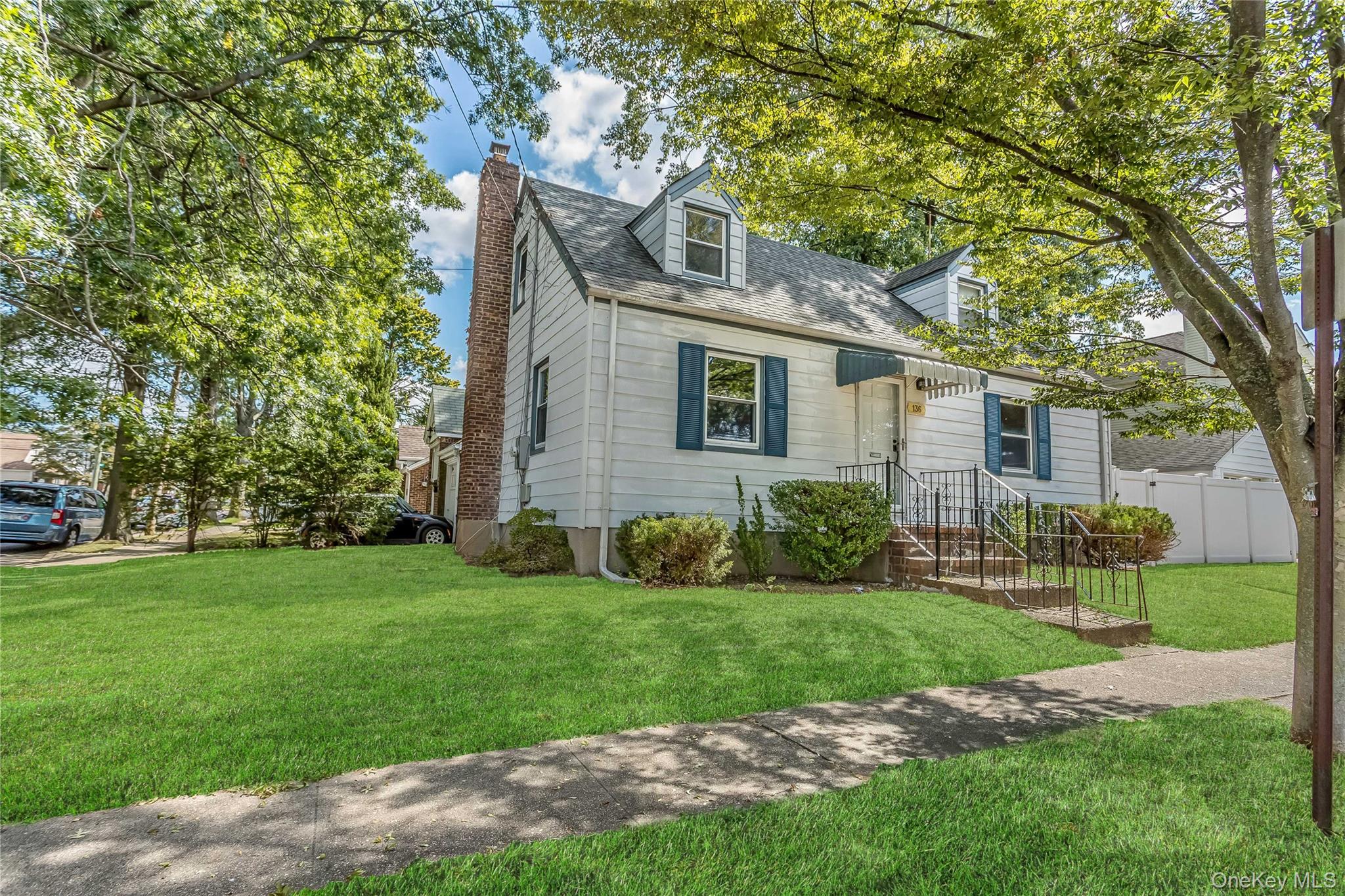 136 N 1st Street, New Hyde Park, NY 11040