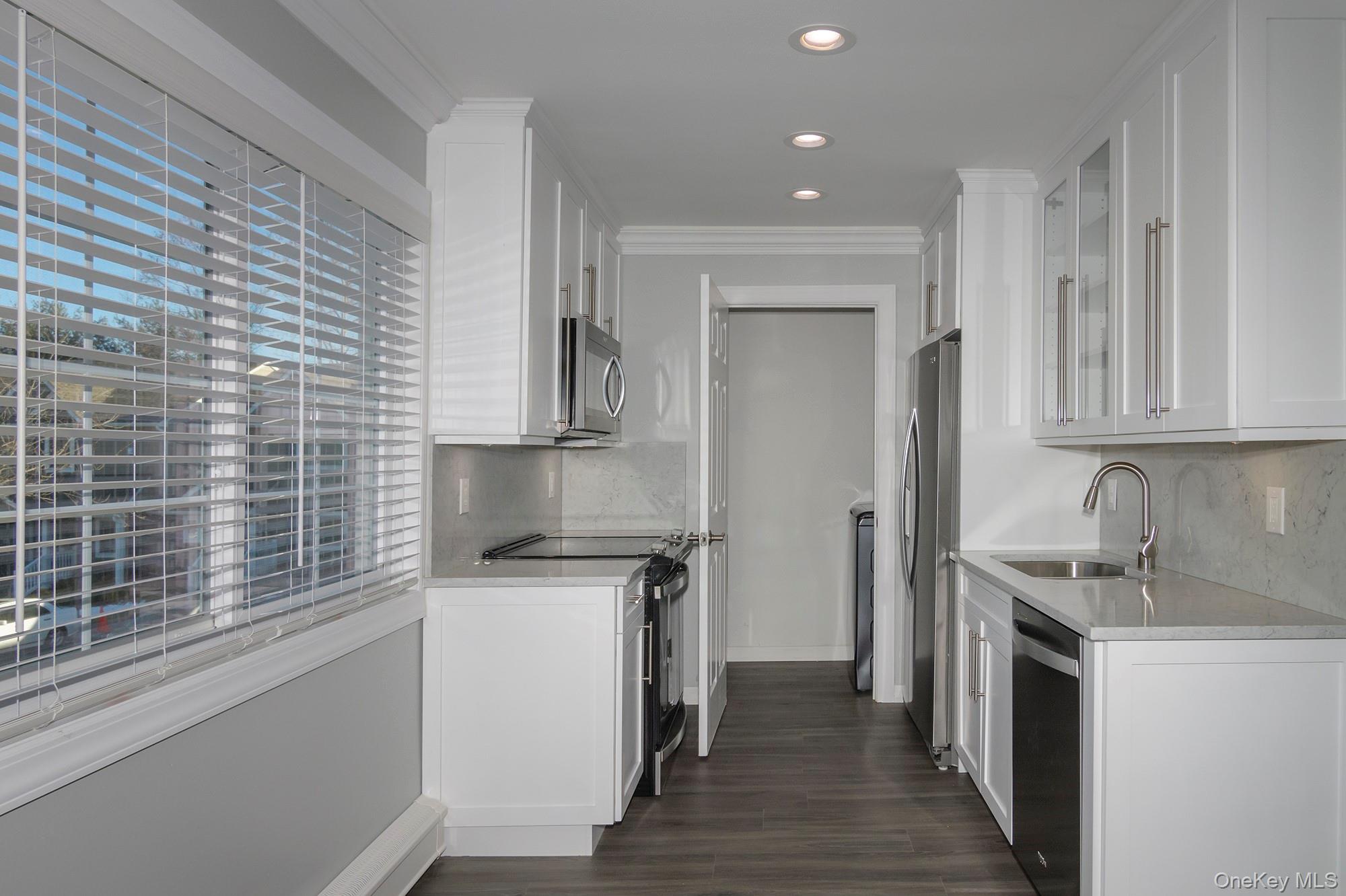 51 Cassa Loop # 51, Holtsville, NY 11742