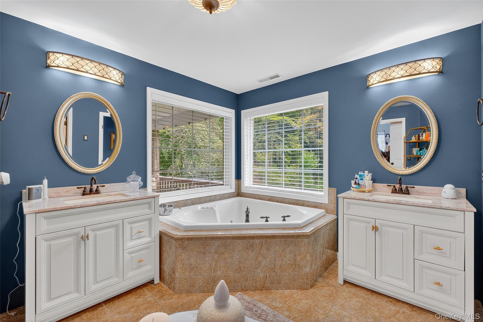 93 Shagbark Lane, Hopewell Junction, NY 12533