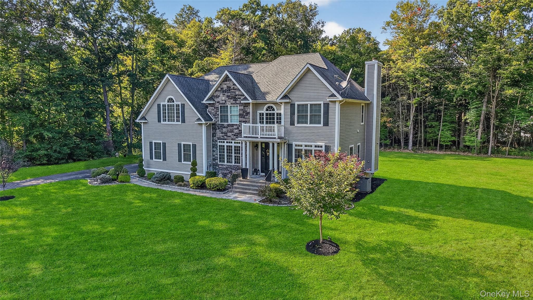 93 Shagbark Lane, Hopewell Junction, NY 12533