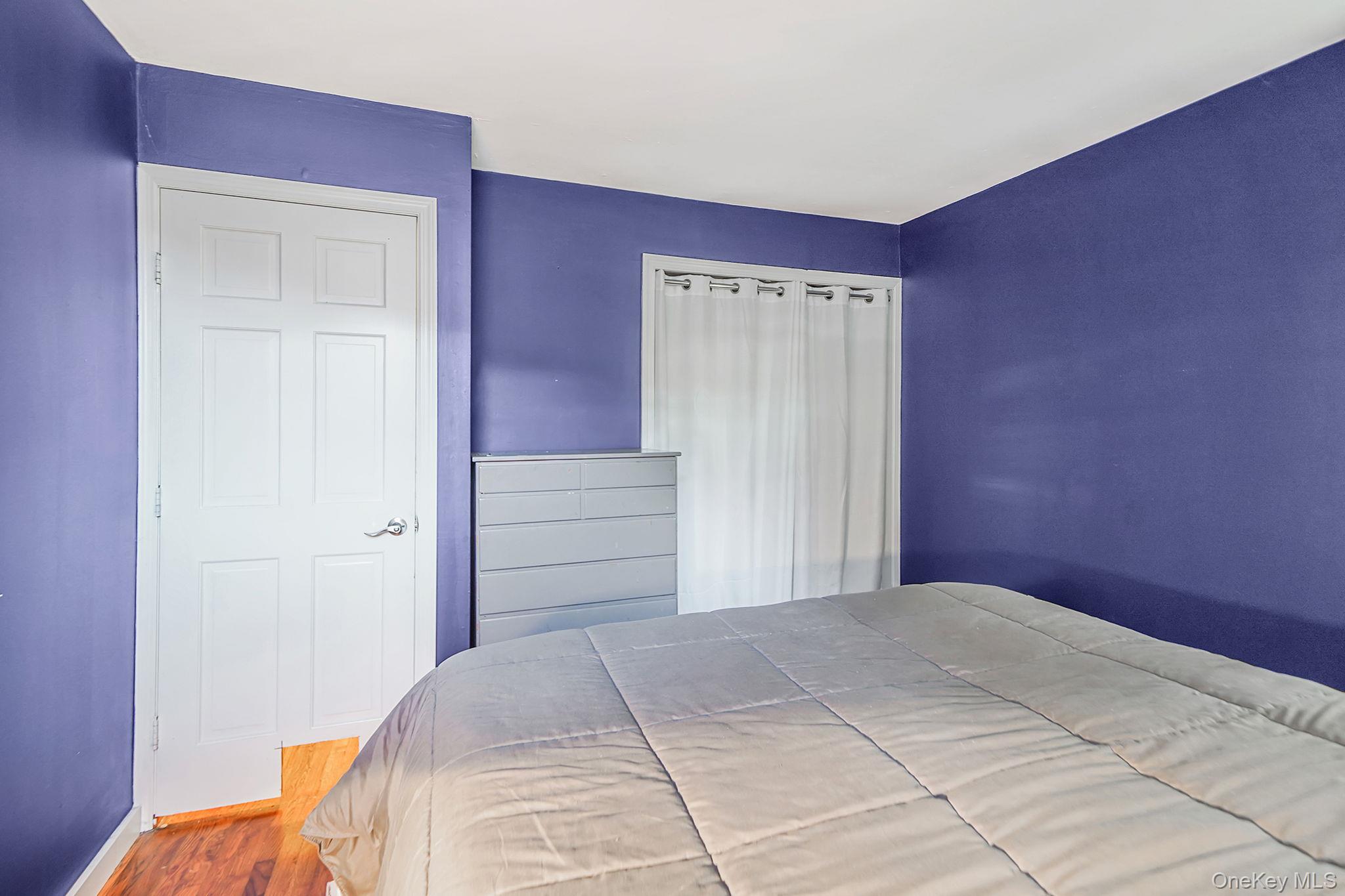 2812 Sipp Avenue, Medford, NY 11763