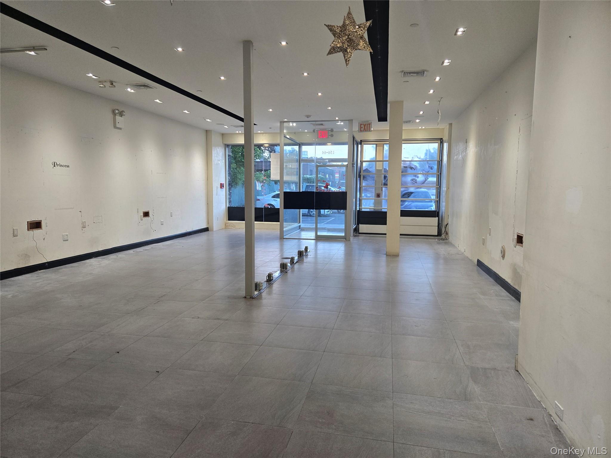 156-44 Northern Blvd # E, Flushing, NY 11354