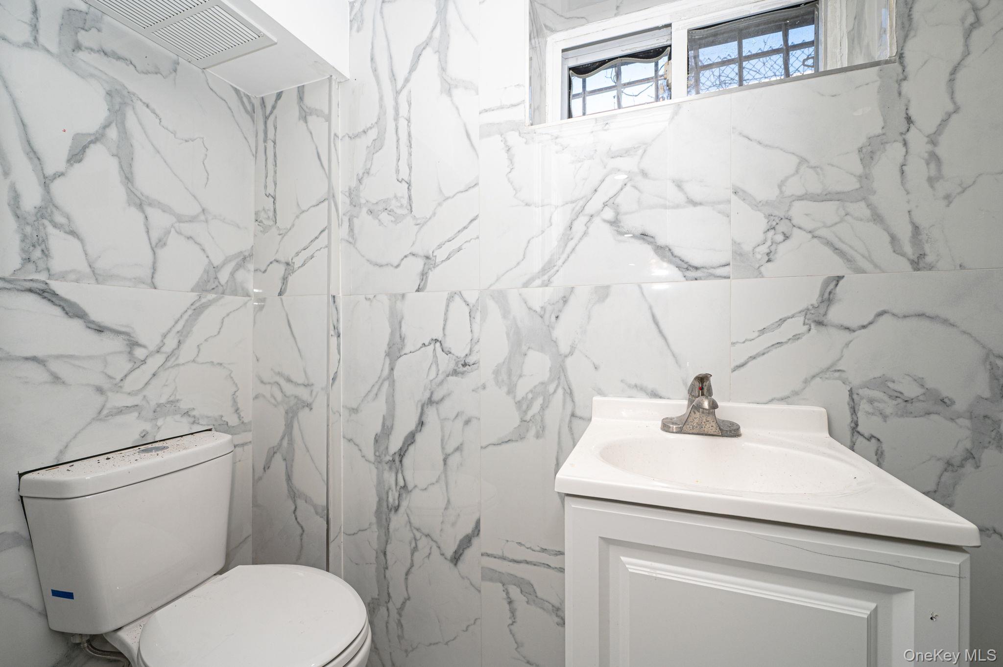 8726 127th Street, Richmond Hill, NY 11418