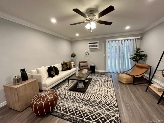 197 Cassa Loop # 197, Holtsville, NY 11742