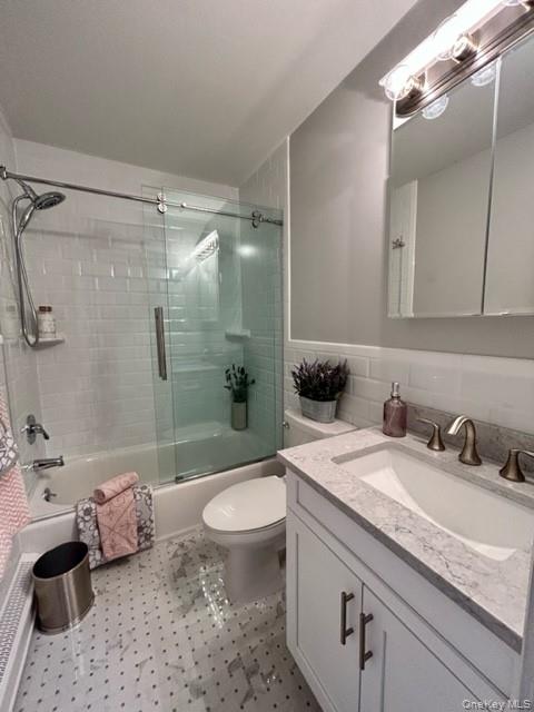 197 Cassa Loop # 197, Holtsville, NY 11742