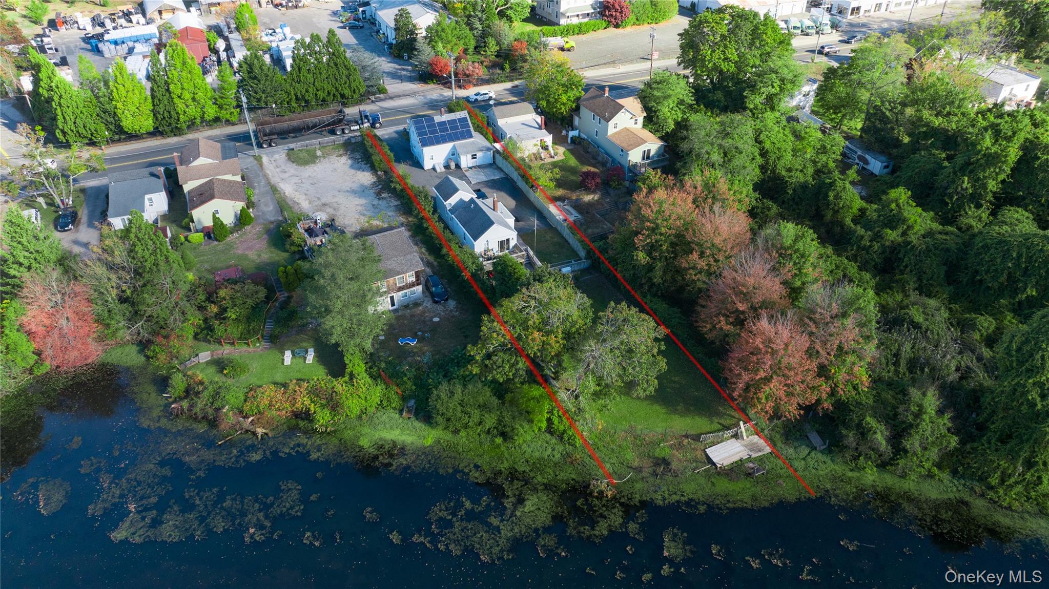 725 W Main Street, Riverhead, NY 11901