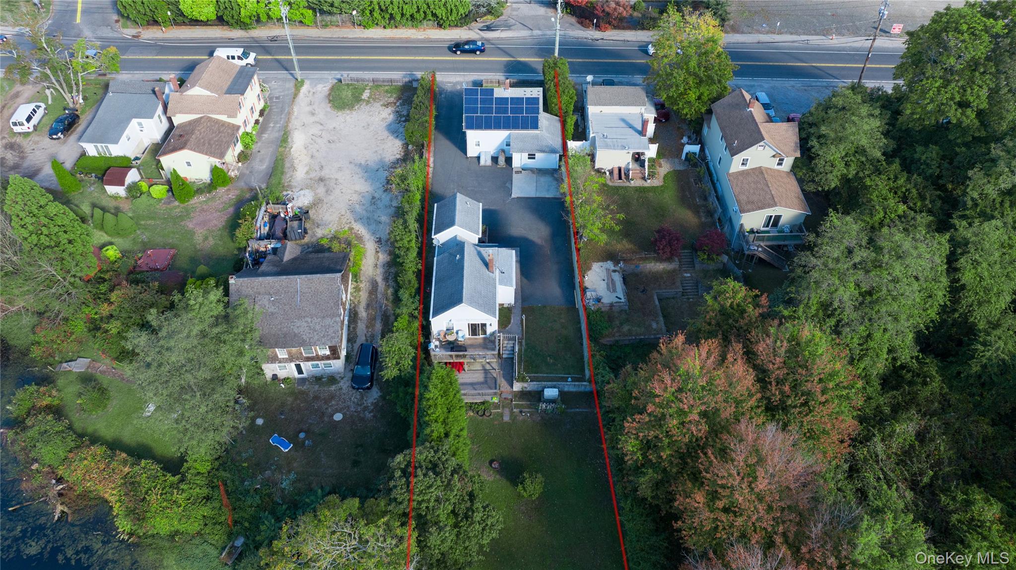 725 W Main Street, Riverhead, NY 11901