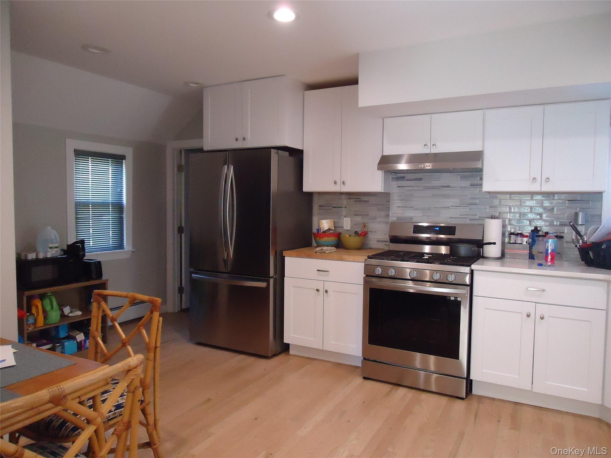 725 W Main Street, Riverhead, NY 11901