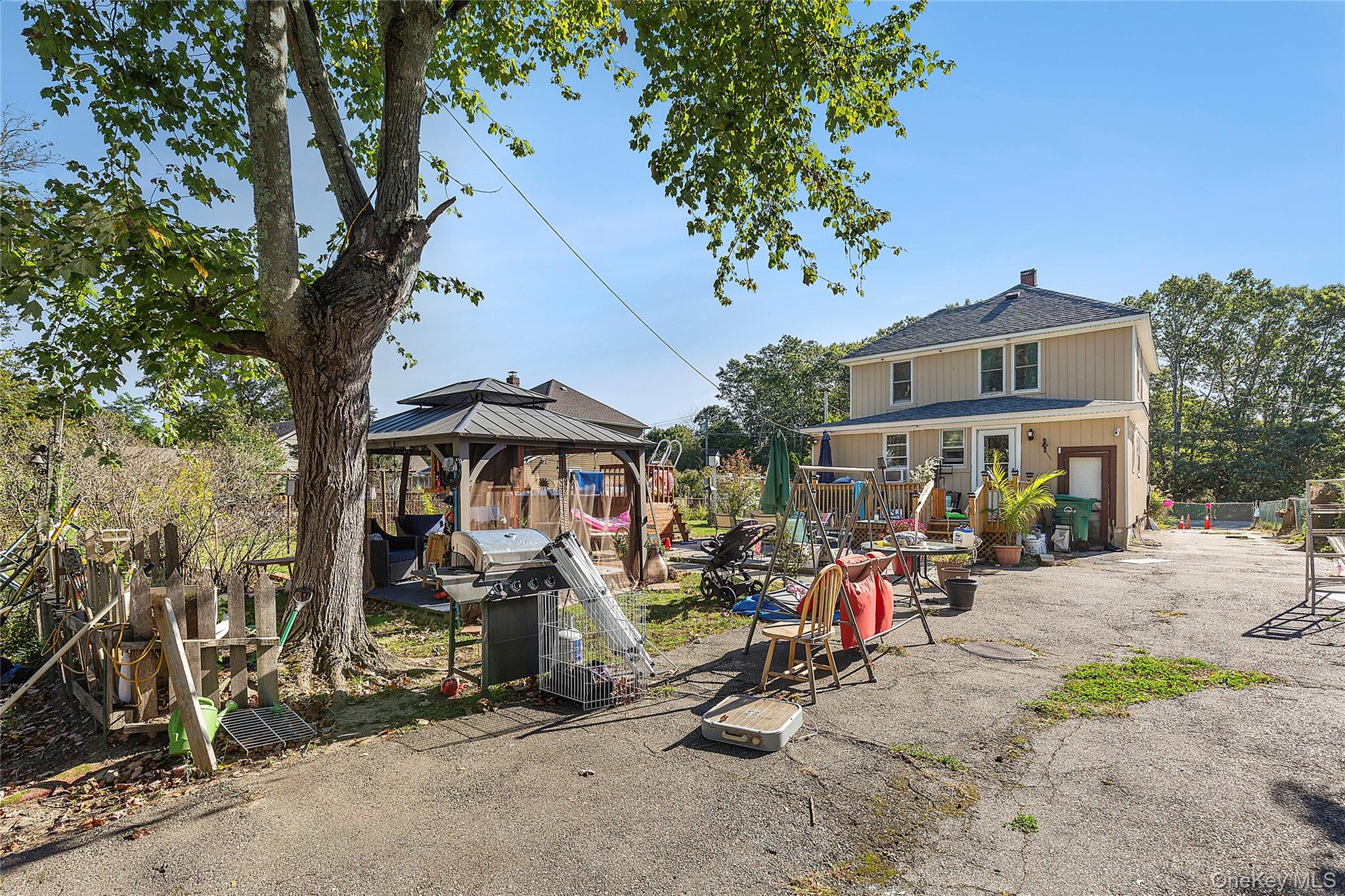 127 Lake Avenue, Flanders, NY 11901