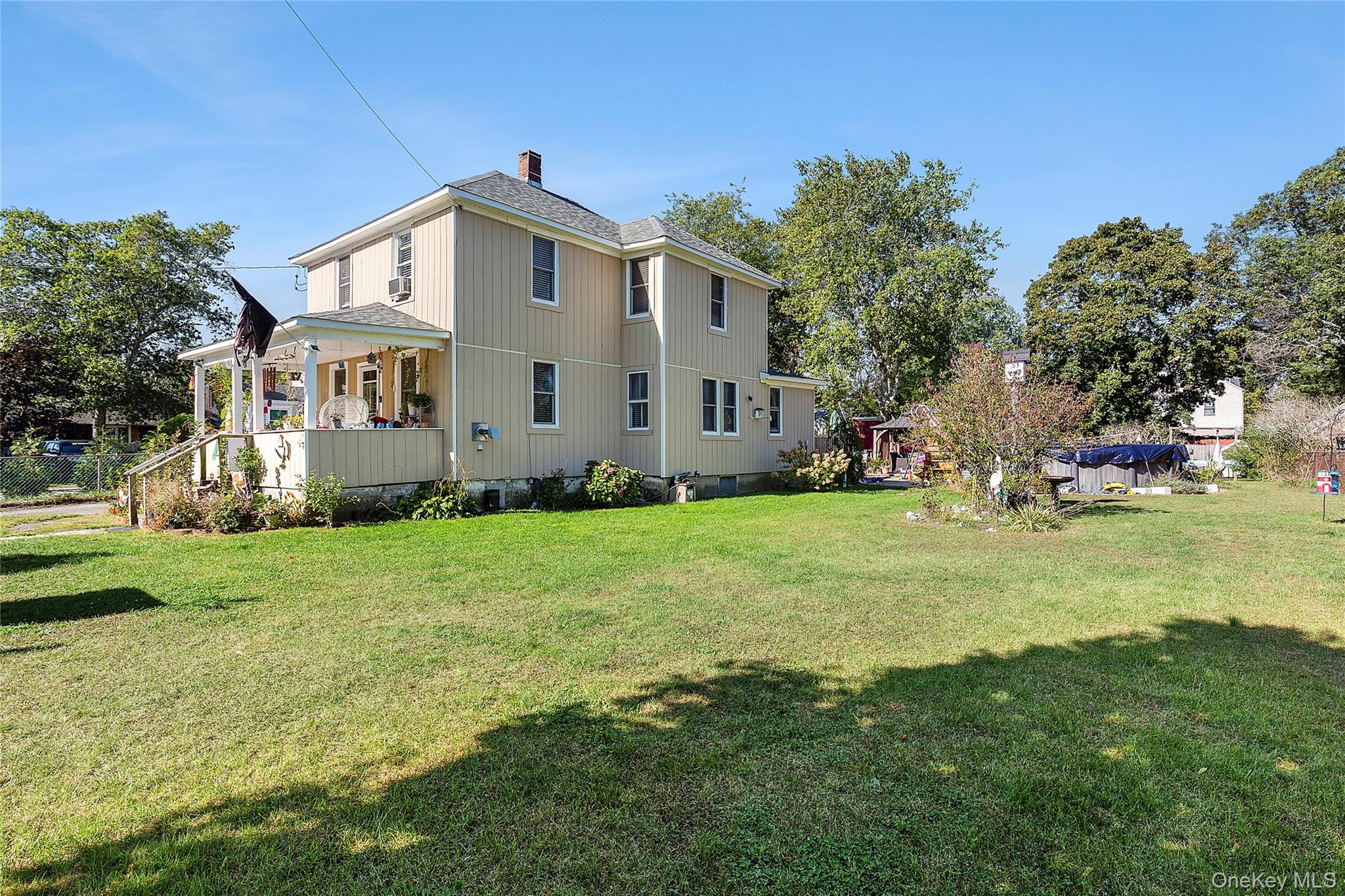 127 Lake Avenue, Flanders, NY 11901