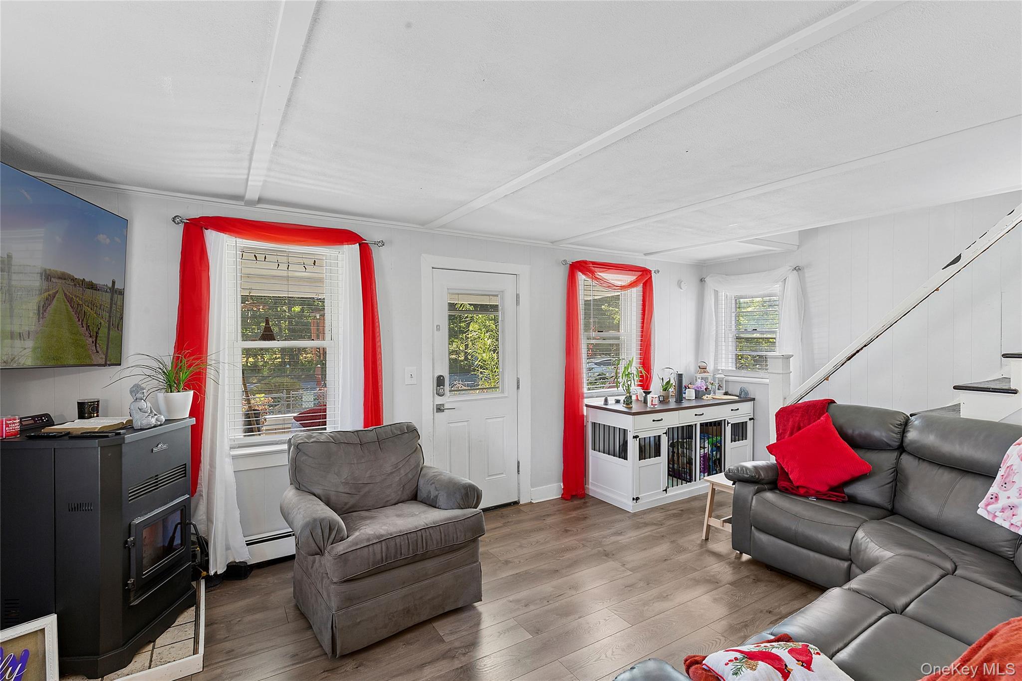 127 Lake Avenue, Flanders, NY 11901