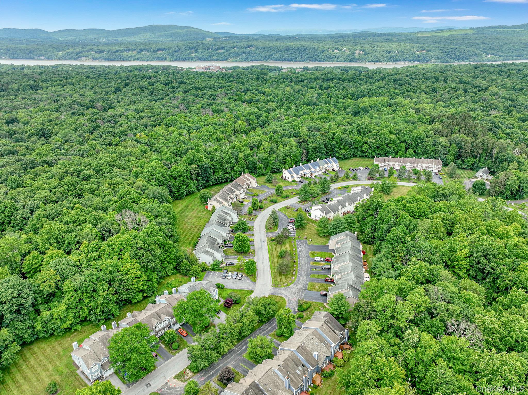 125 Pinebrook Drive, Hyde Park, NY 12538