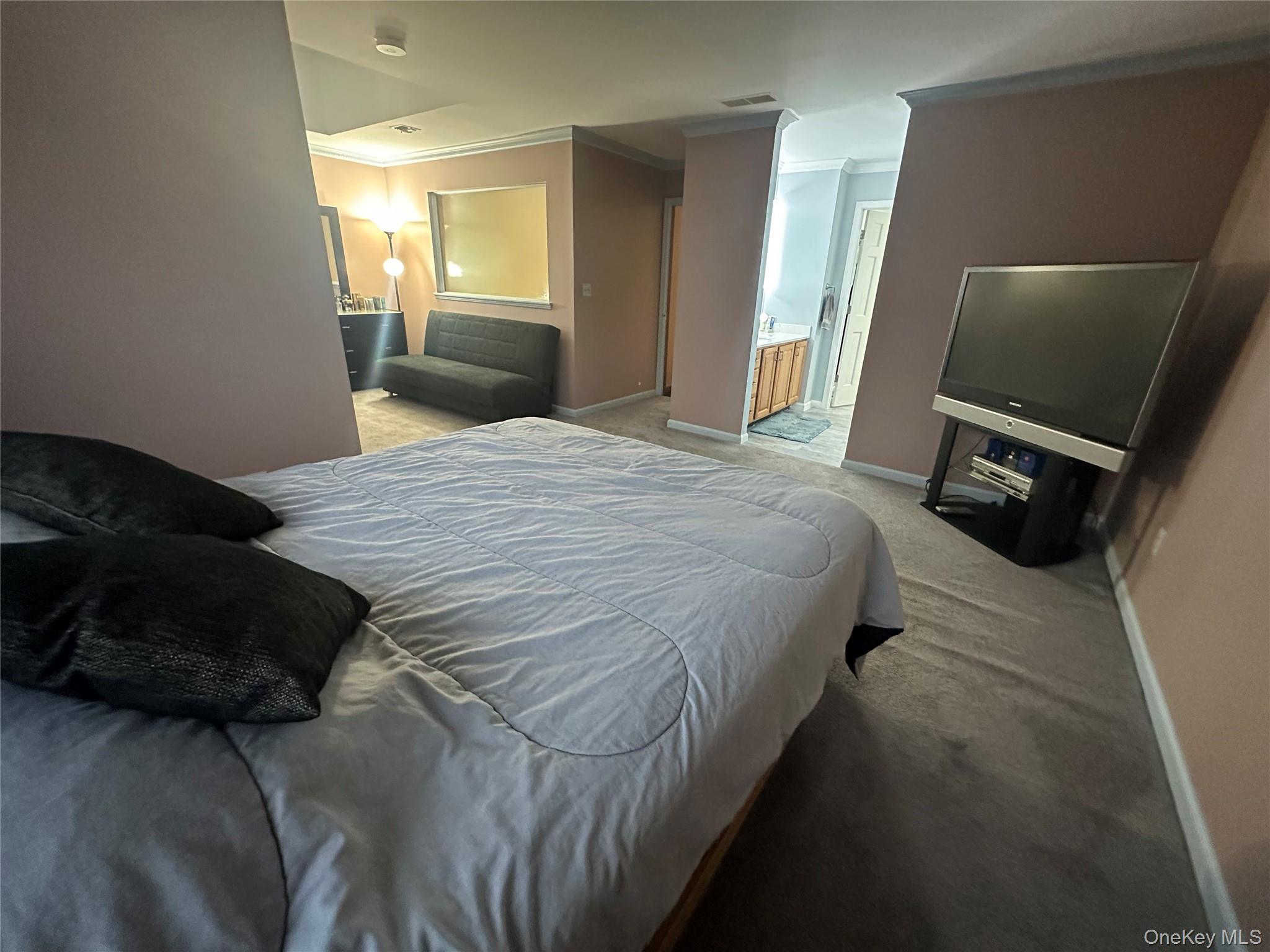 125 Pinebrook Drive, Hyde Park, NY 12538