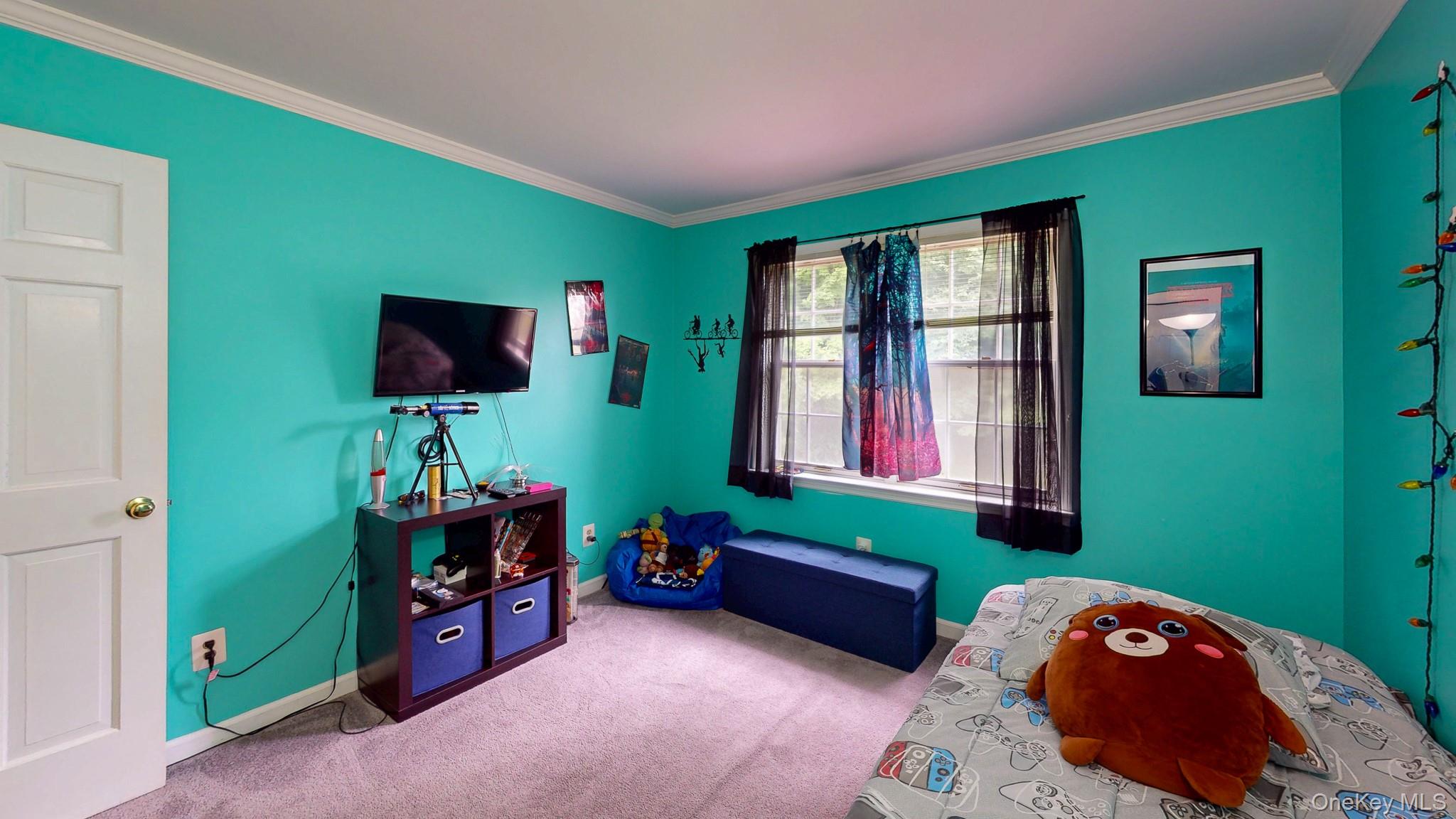 125 Pinebrook Drive, Hyde Park, NY 12538