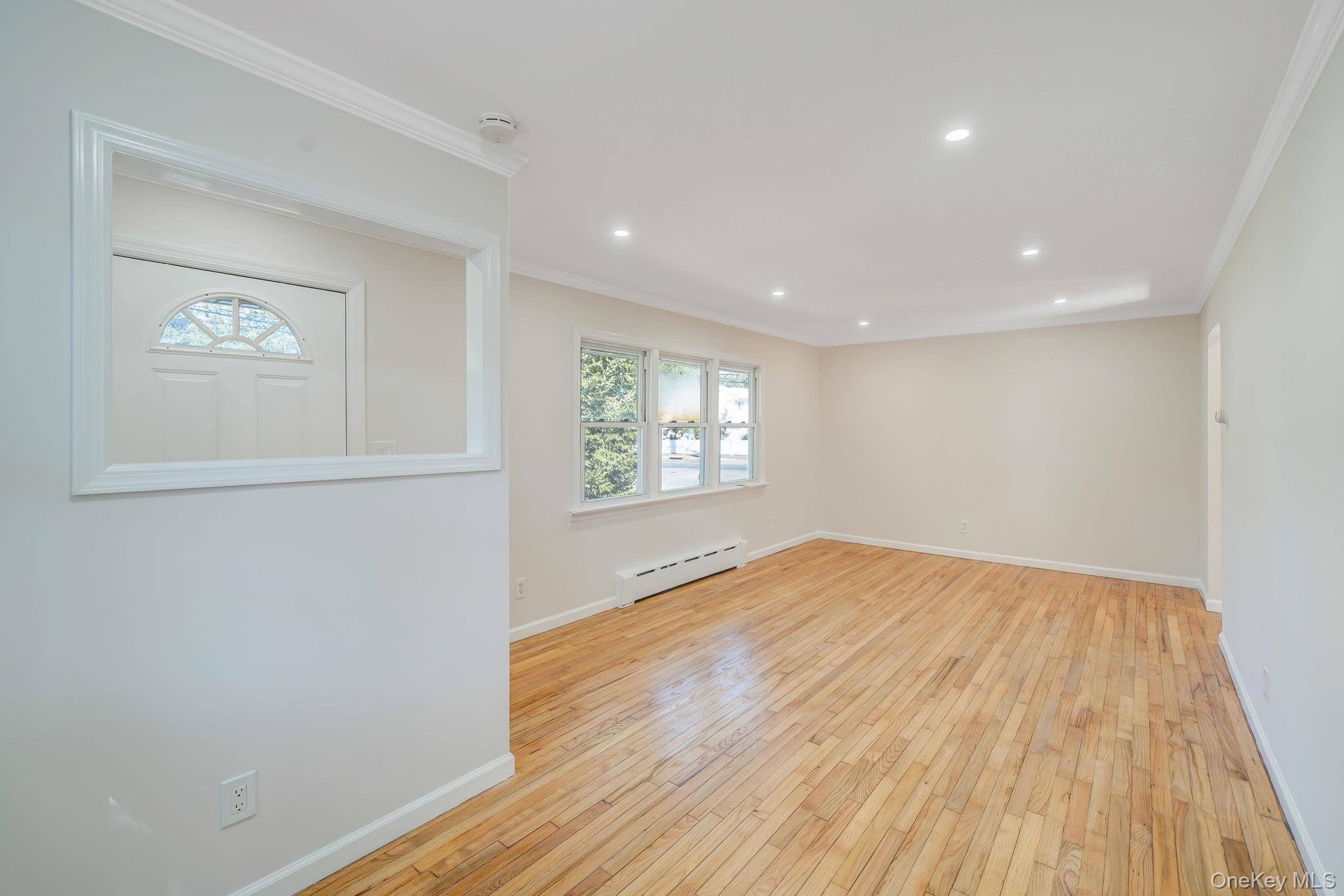 2 W Walnut Street, Islip, NY 11751