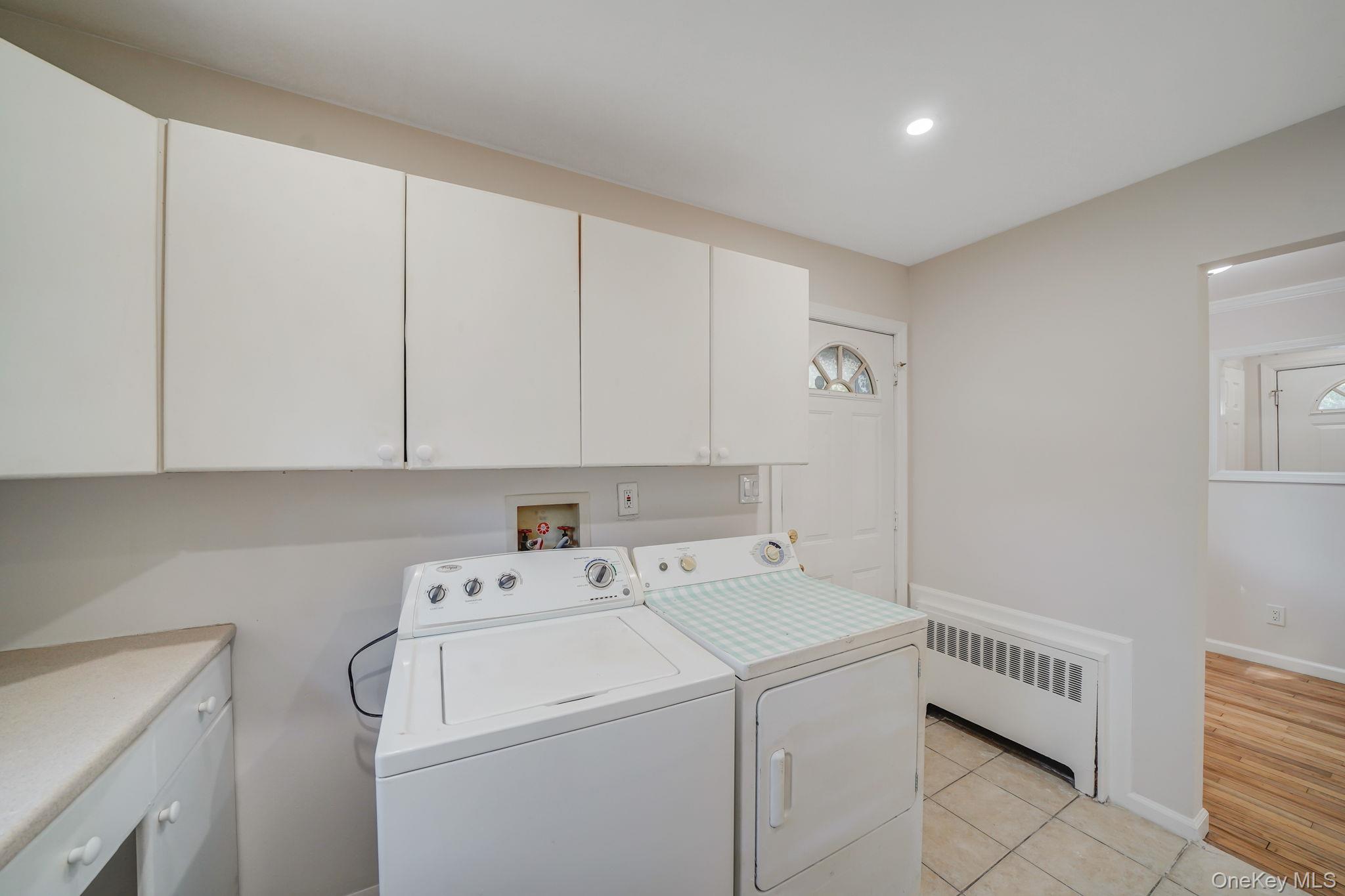 2 W Walnut Street, Islip, NY 11751