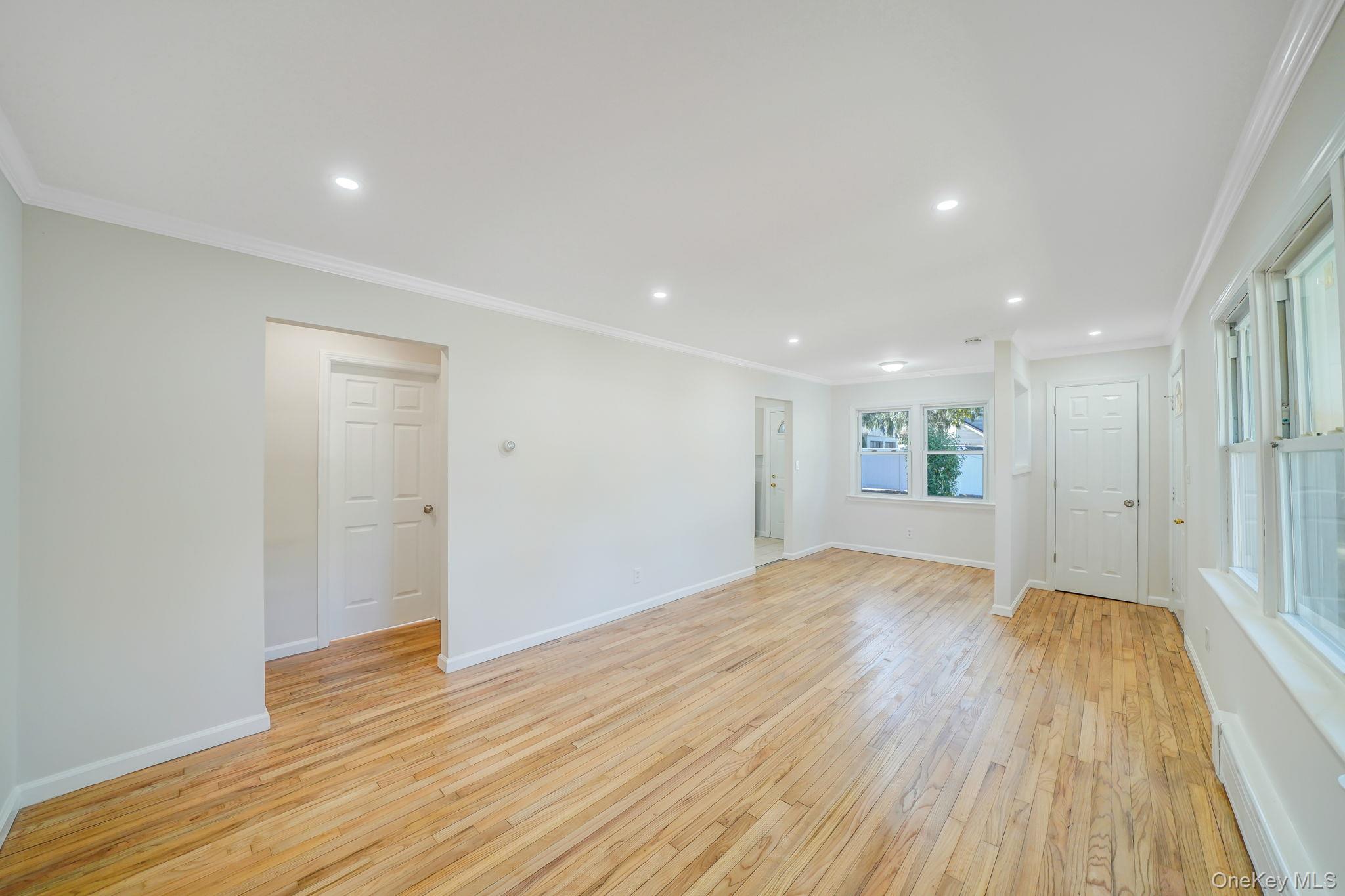 2 W Walnut Street, Islip, NY 11751