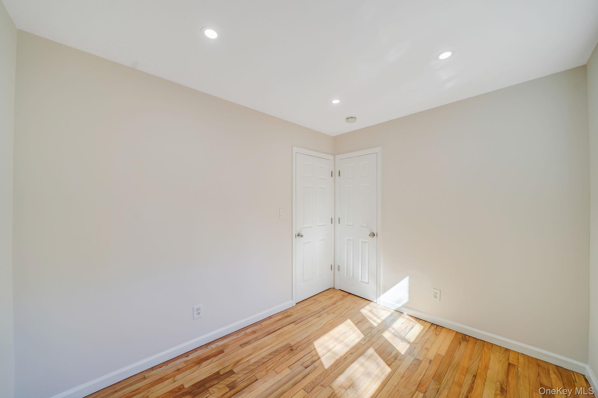 2 W Walnut Street, Islip, NY 11751