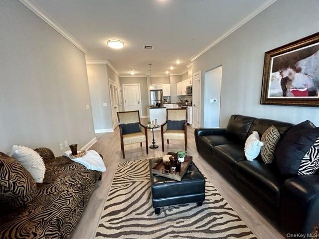 75 E Hoffman Avenue # 1036, Lindenhurst, NY 11757