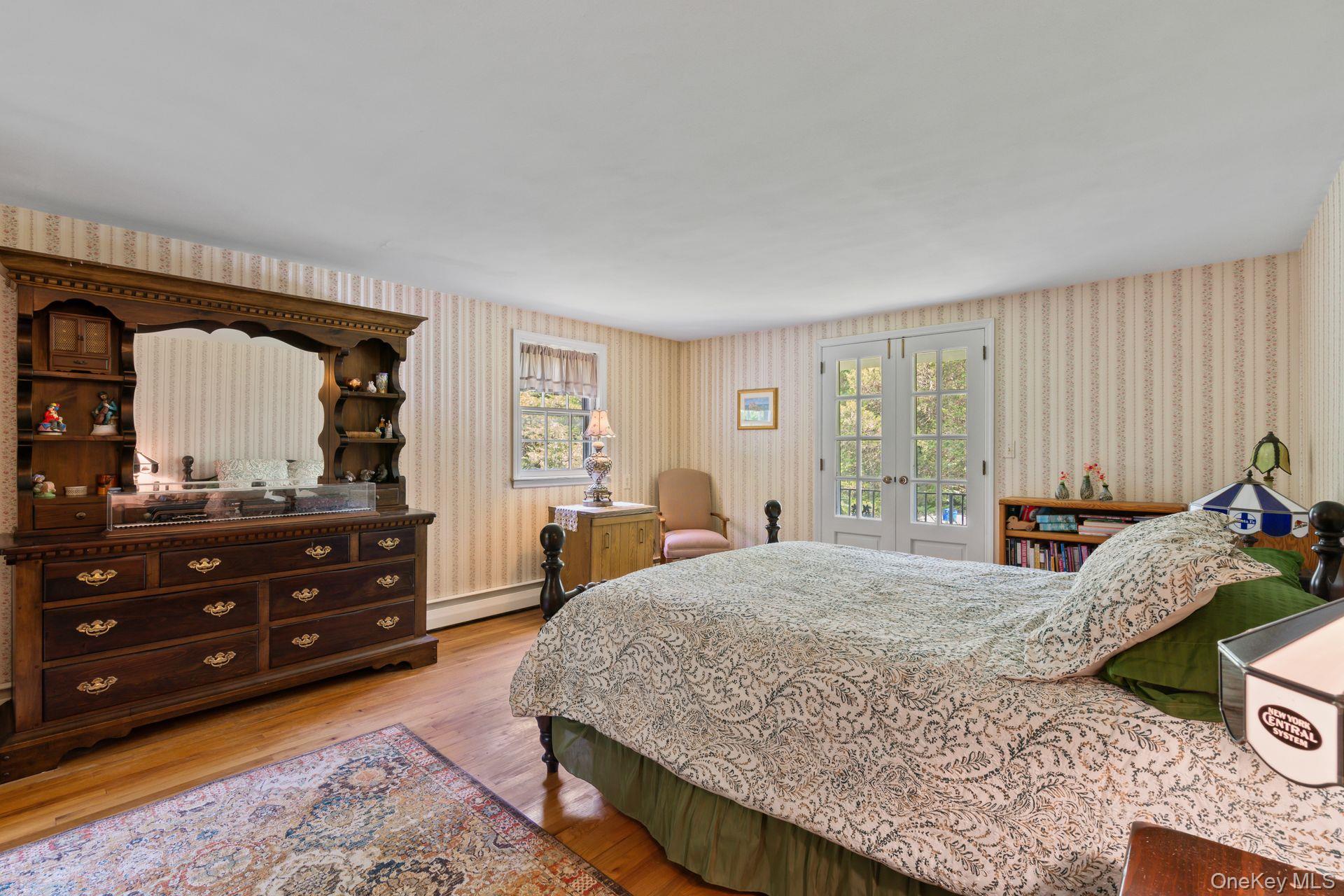 4 Pippin Lane, Lloyd Harbor, NY 11743