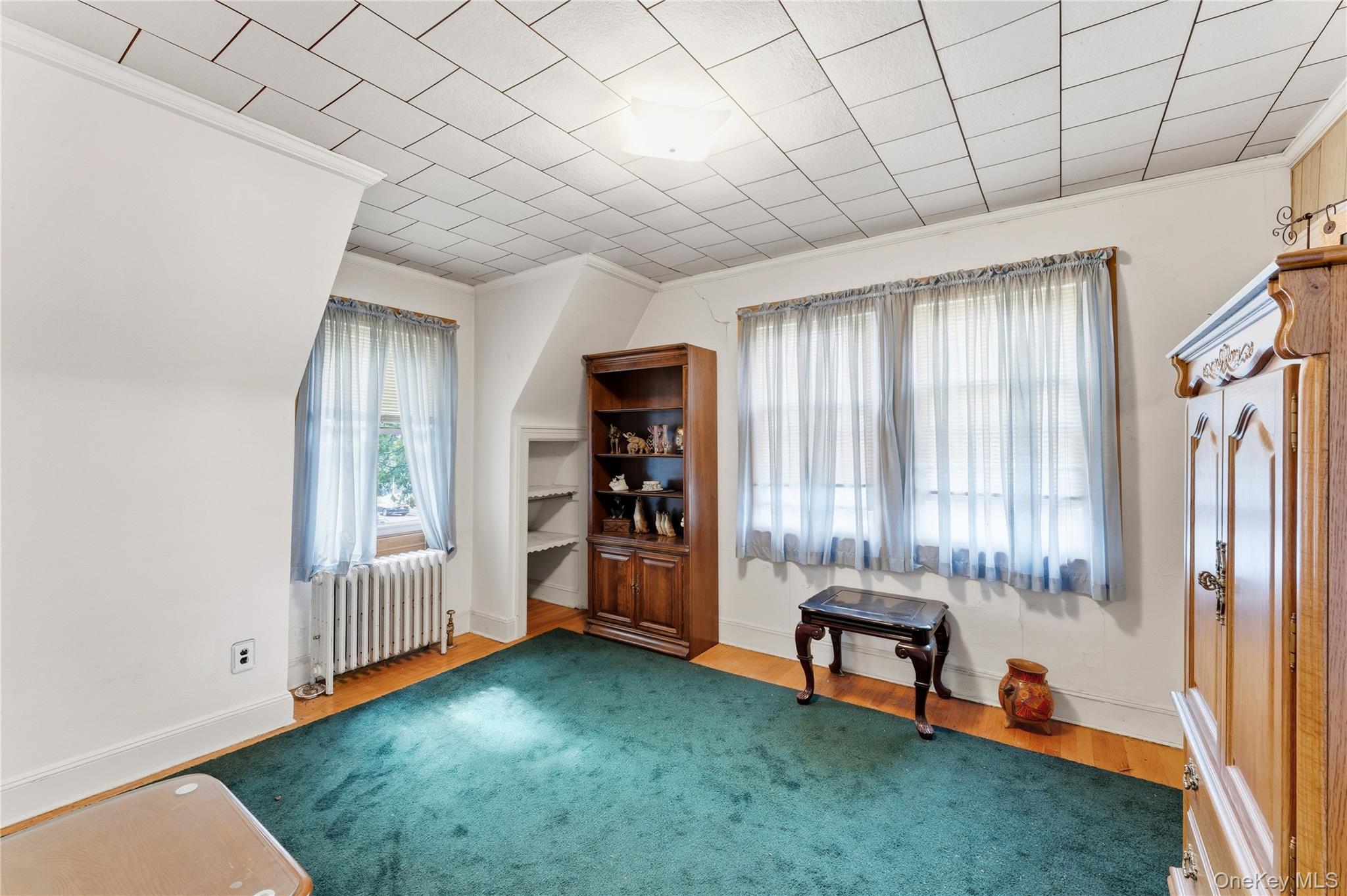 1522 Surprise Street, Elmont, NY 11003