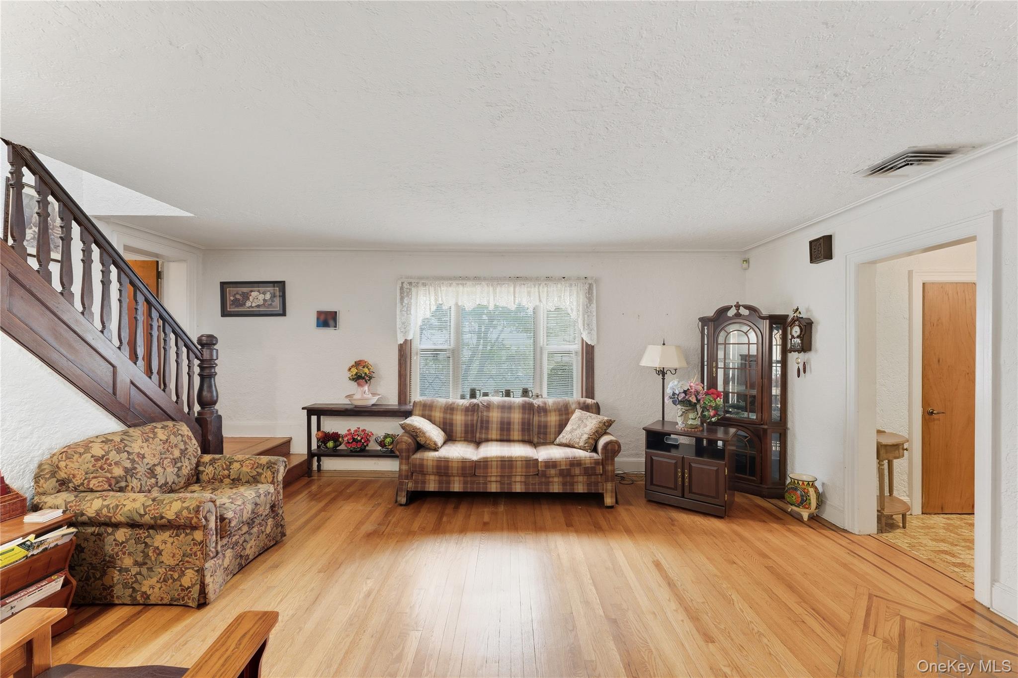 1522 Surprise Street, Elmont, NY 11003