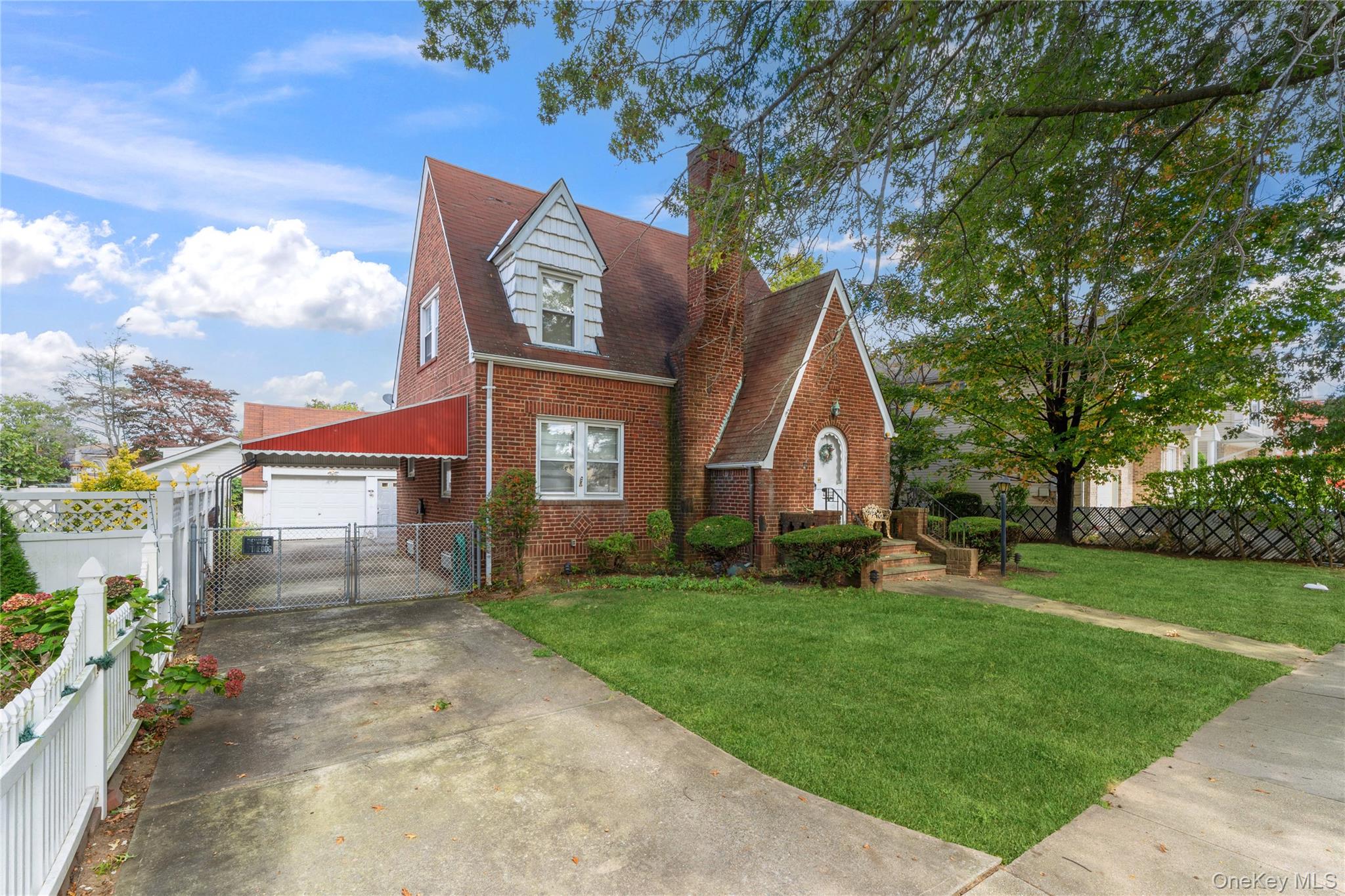 1522 Surprise Street, Elmont, NY 11003