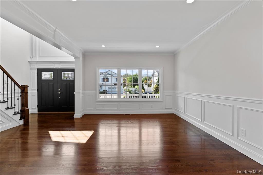 17 Hannington Avenue, Wantagh, NY 11793