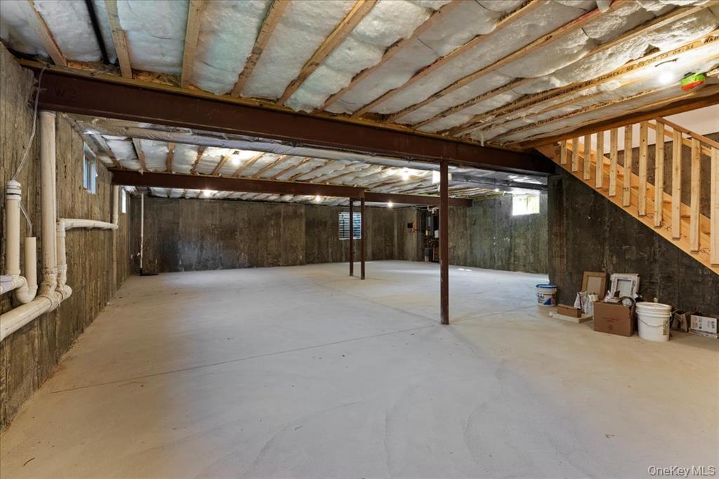 17 Hannington Avenue, Wantagh, NY 11793