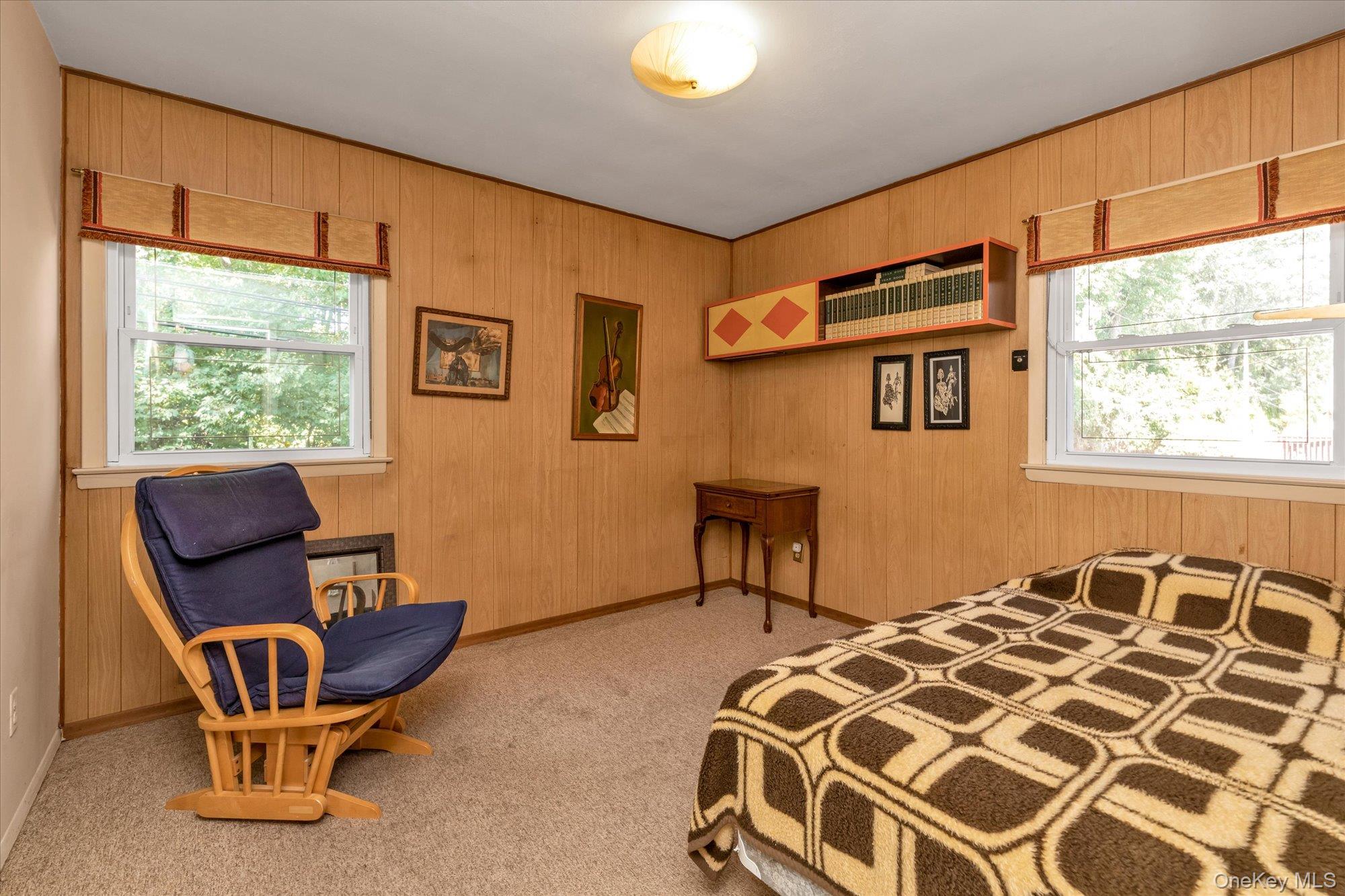 180 Dogwood Road, Roslyn, NY 11576