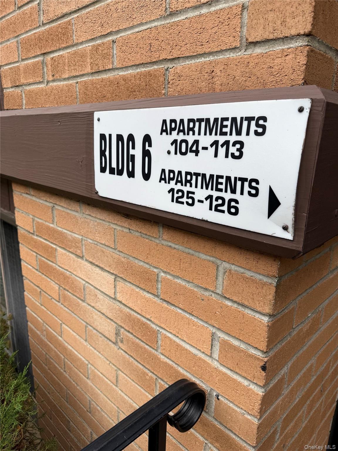 10 Oakwood Terrace # 110, New Windsor, NY 12553