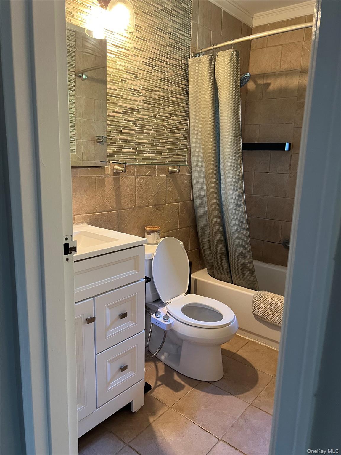 10 Oakwood Terrace # 110, New Windsor, NY 12553