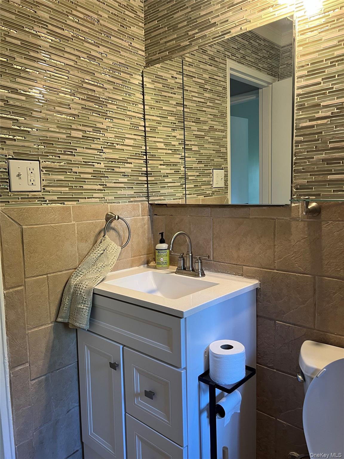 10 Oakwood Terrace # 110, New Windsor, NY 12553