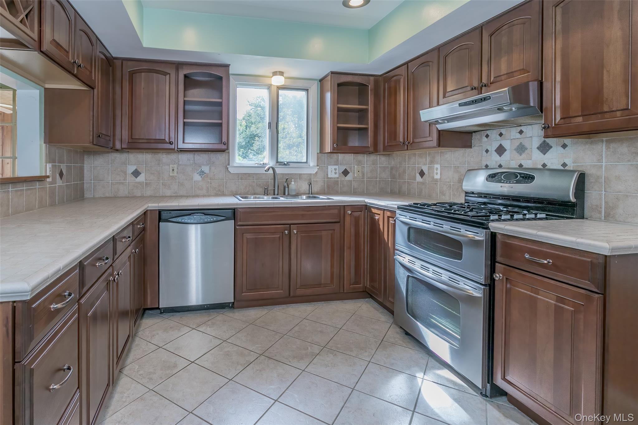 251 State Route 94 S, Warwick, NY 10990