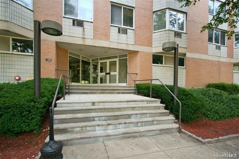 14 Nosband Avenue # 2E, White Plains, NY 10605